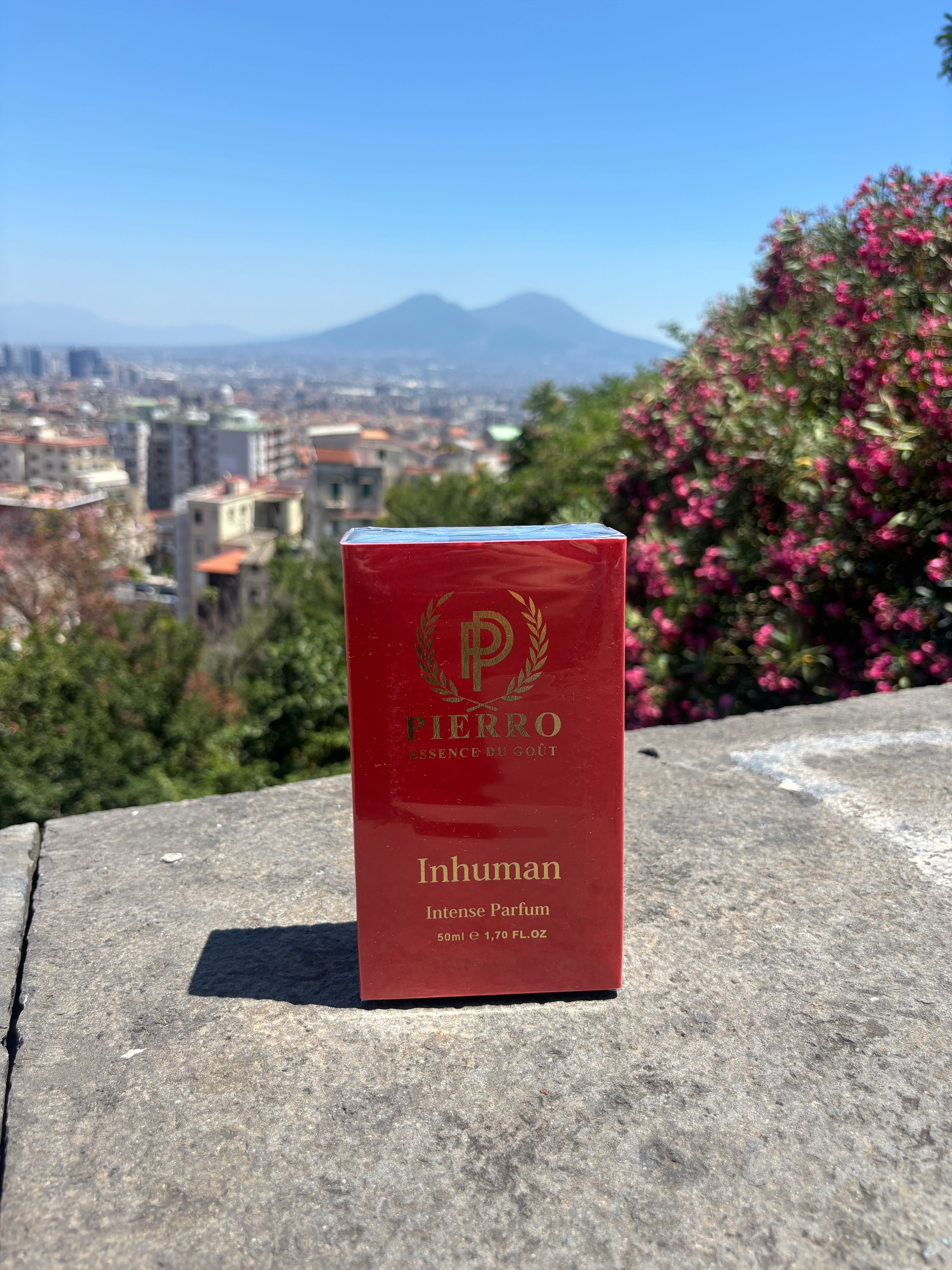 Inhuman - cremoso, seducente , avvolgente.