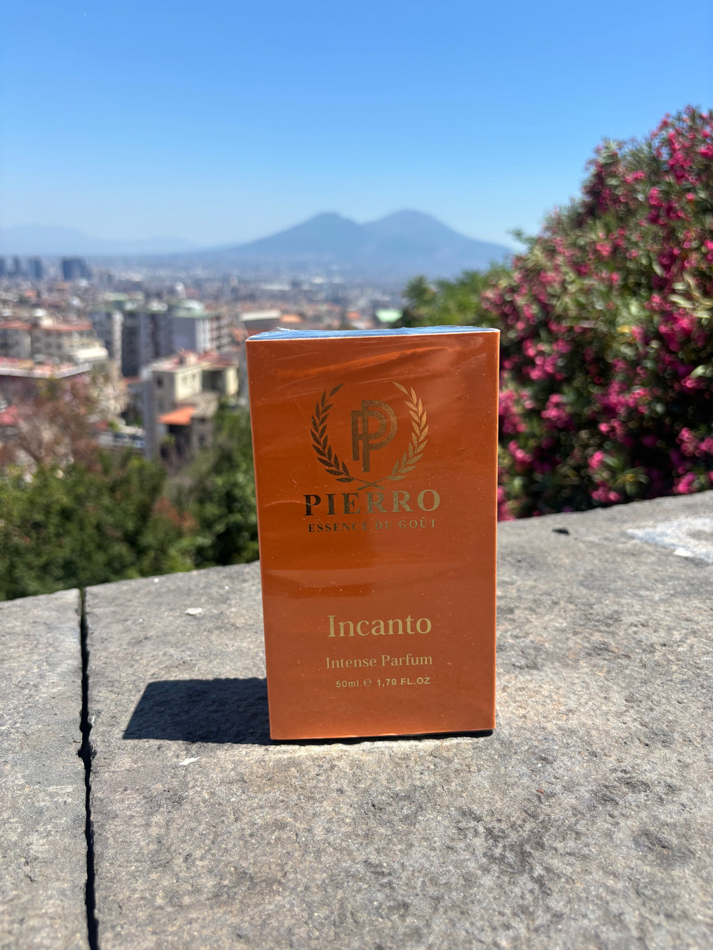 INCANTO - avvolgente , magnetico , vellutato , ipnotico.