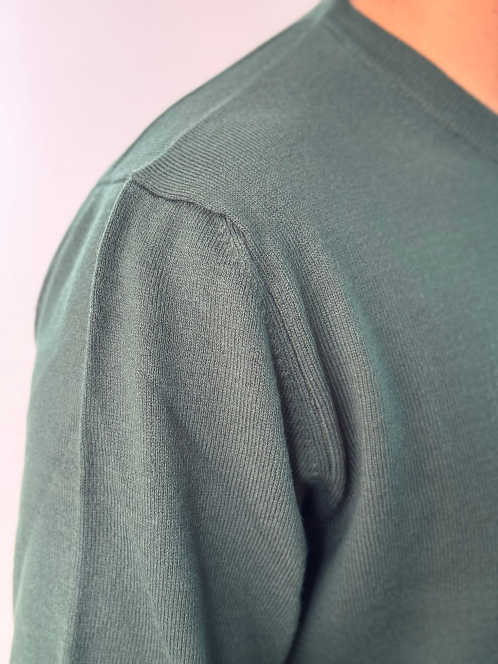 Maglione Uomo Verde Bottiglia – Girocollo in Cotone Leggero