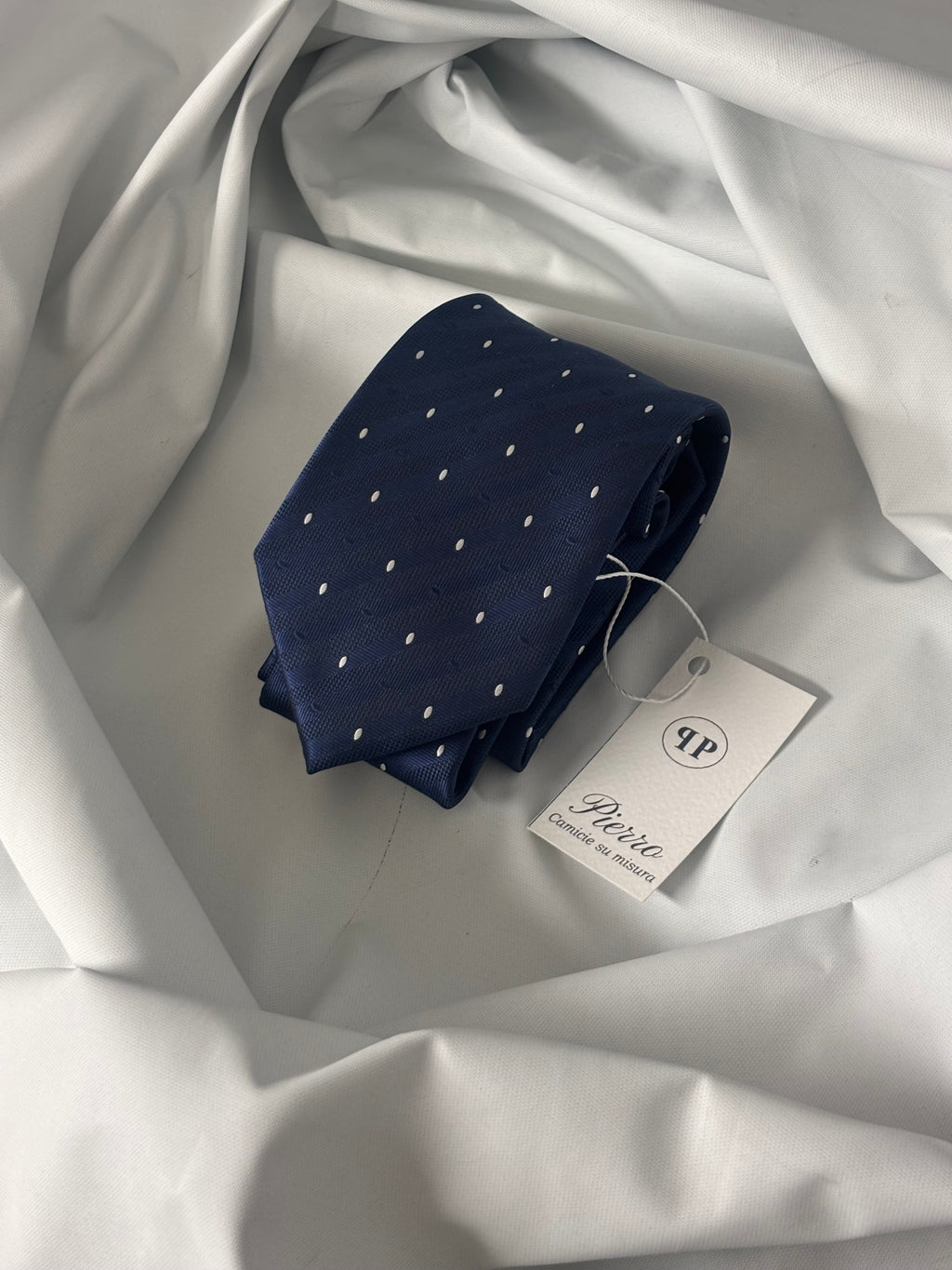 Cravatta blu navy con texture jackuard